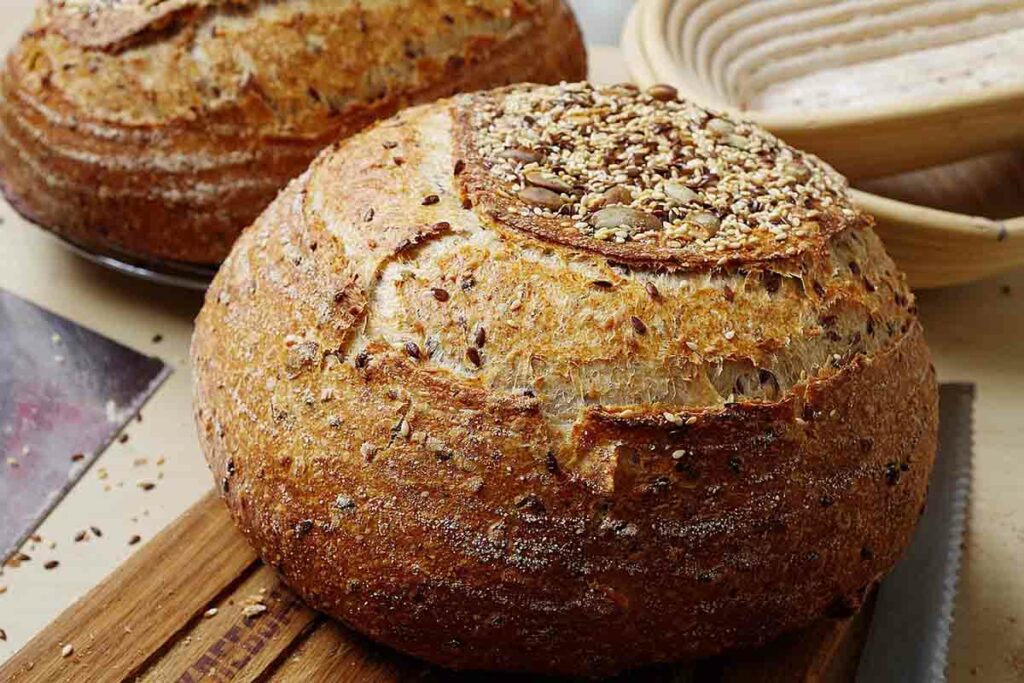 Бездрожжевой хлеб из цельнозерновой муки и “Геркулеса”