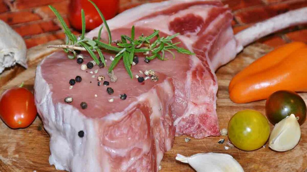 Баранья лопатка конфи по-французски 